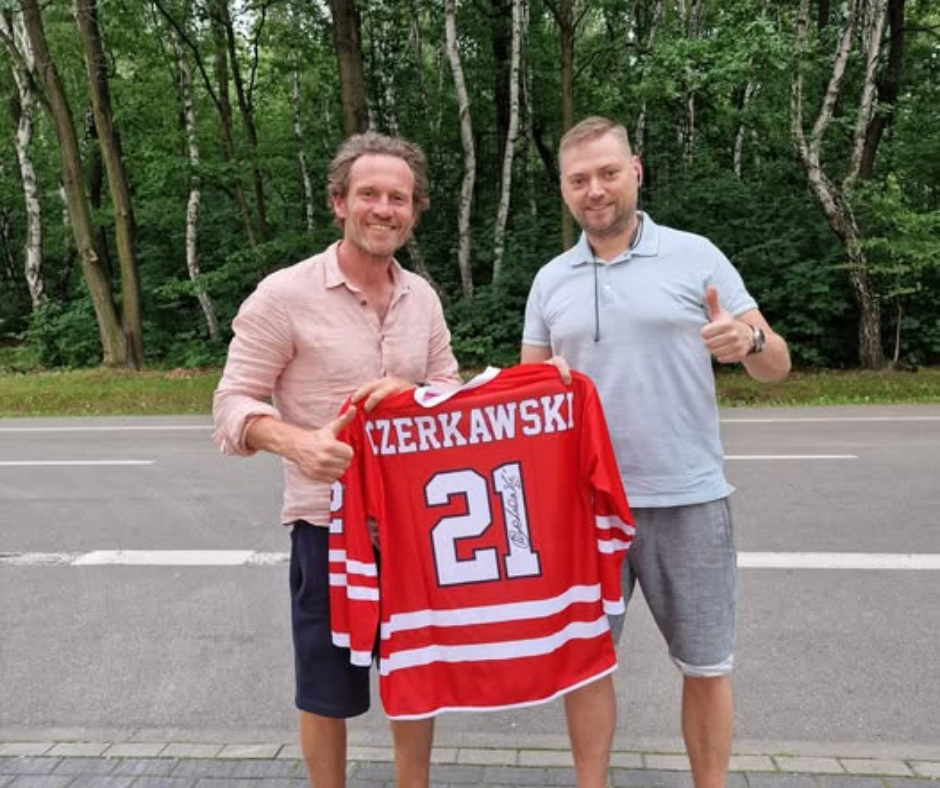 Image hover effect image