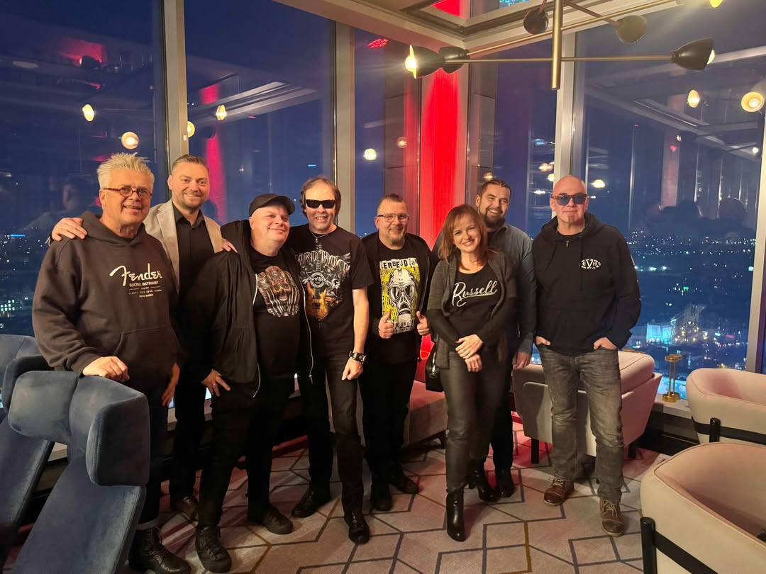 Image hover effect image